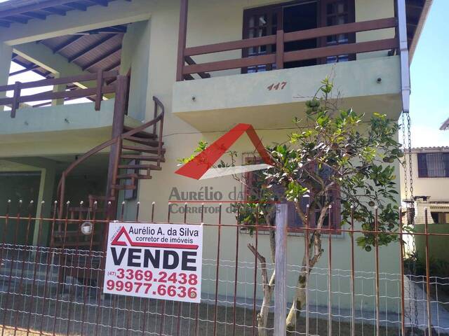 #V063 - Casa para Venda em Bombinhas - SC