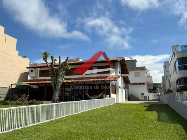 #C030 - Apartamento para Temporada em Bombinhas - SC