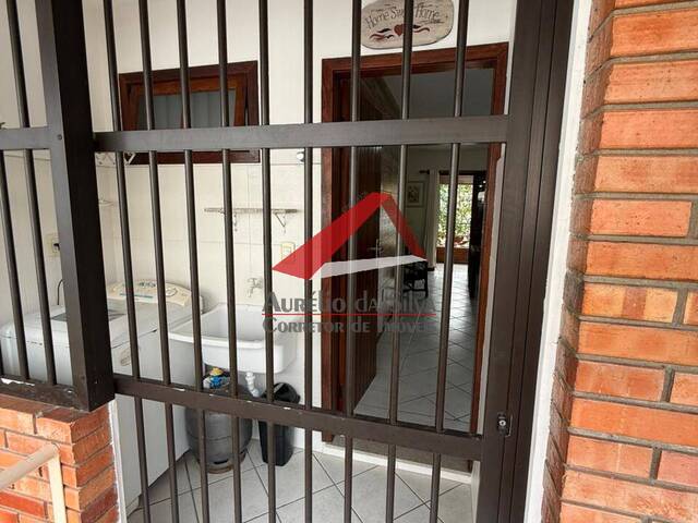 #V075 - Apartamento para Venda em Bombinhas - SC - 2