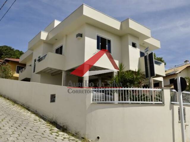 #C114 - Apartamento para Temporada em Bombinhas - SC - 1
